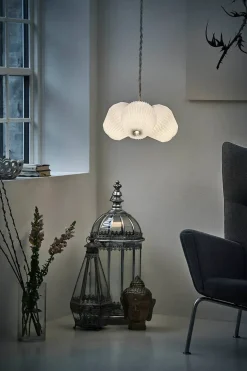 The Bouquet Pendel, large fra Le Klint