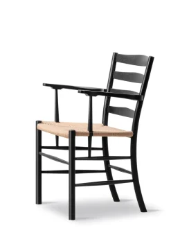 The Klint Armchair, sortlakeret eg fra Fredericia Furniture