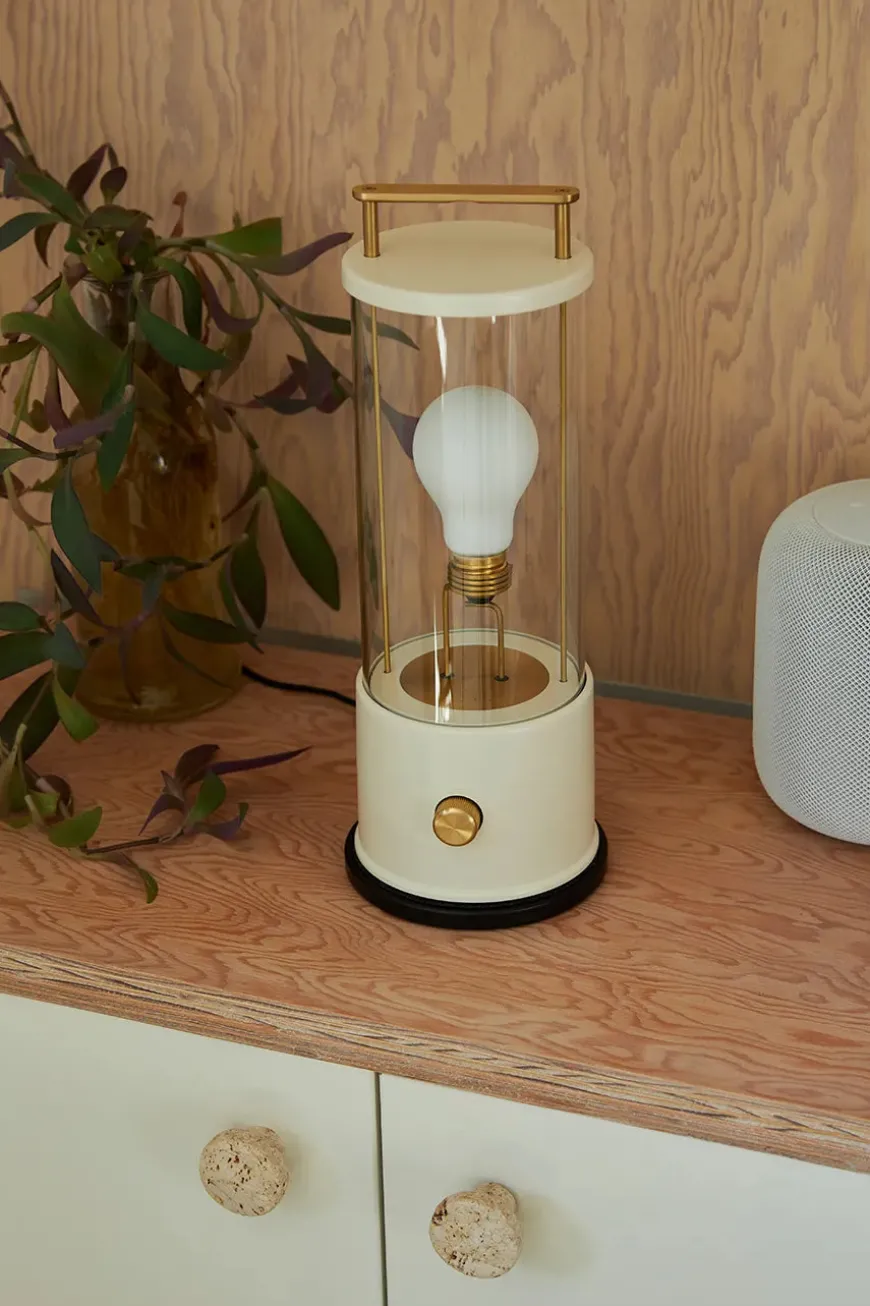 The Muse Portable Lampe, Pomona Red fra Tala