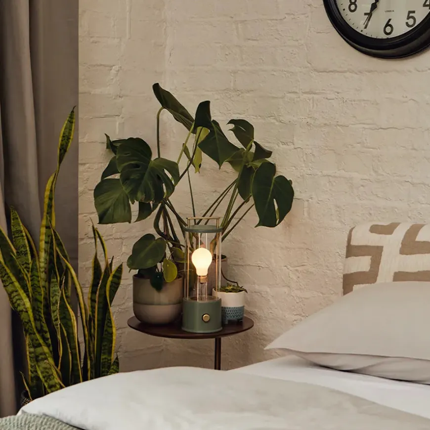 The Muse Portable Lampe, Pomona Red fra Tala