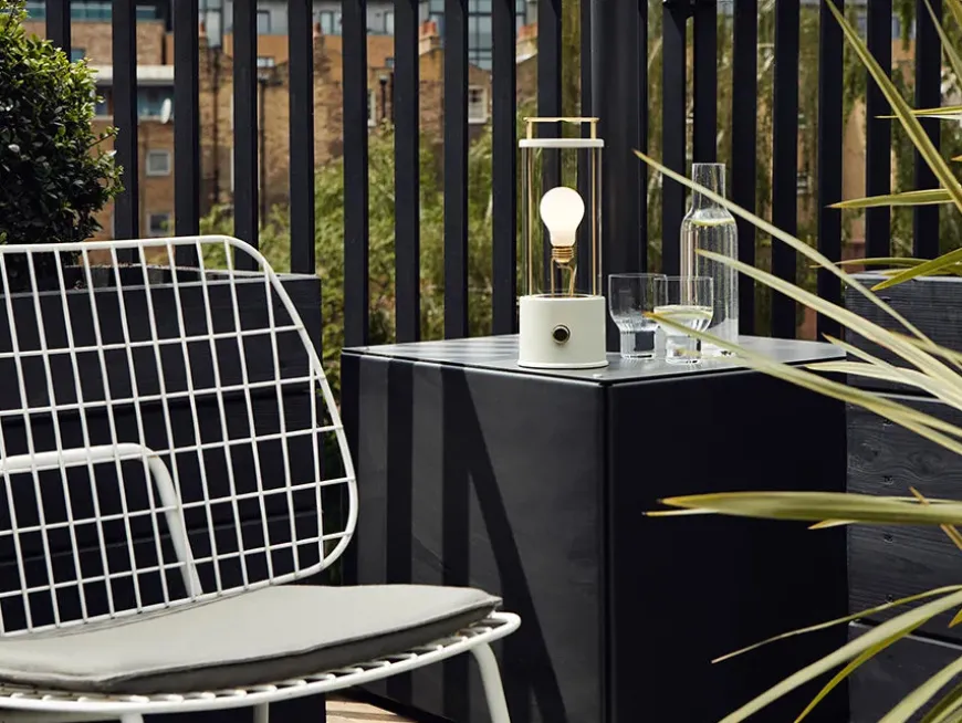 The Muse Portable Lampe, Pomona Red fra Tala