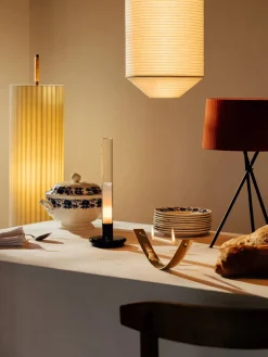 Tripode Bordlampe, diplomatica stripe fra Santa and Cole