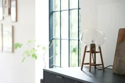 U4 Hiti Bordlampe, opalt glas/eg fra FDB Møbler