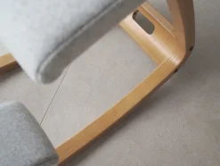 Variable balans stol, dark brown wood/revive 194 fra Variér