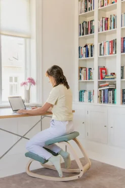 Variable Stol, light brown/vidar fra Varier Furniture