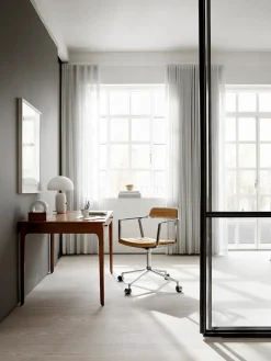 VIPP452 Swivel Chair m/hjul, bosco grøn læder fra Vipp