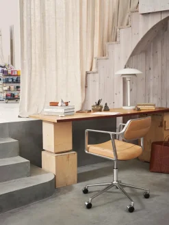 VIPP453 Swivel+ Chair m/hjul, camel læder fra Vipp