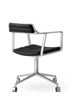 VIPP452 Swivel Chair m/hjul, sort læder fra Vipp