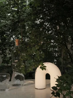 Vuelta Portable Lamp fra Ferm Living