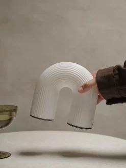 Vuelta Portable Lamp fra Ferm Living