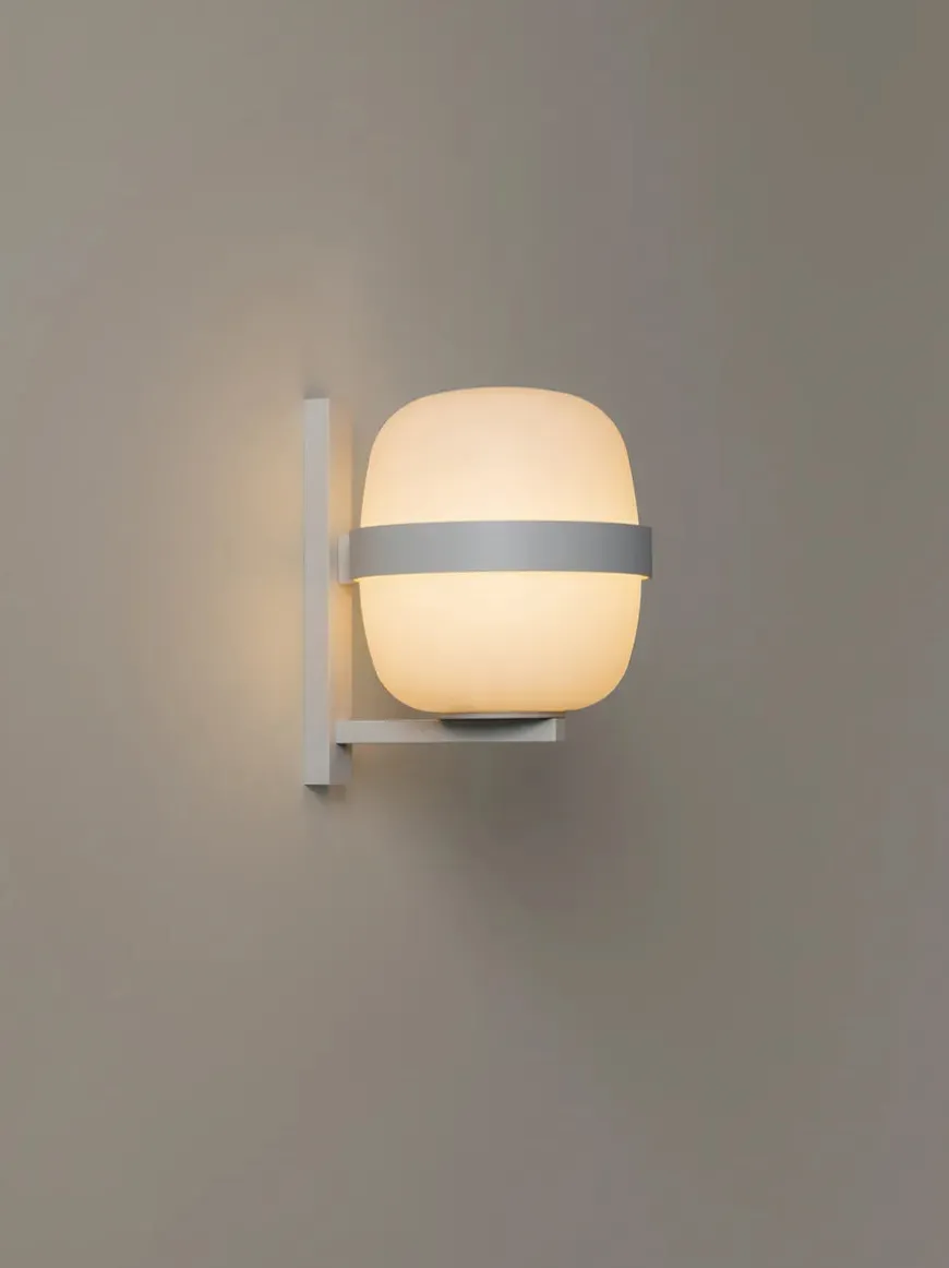 Wally Cestita Væglampe fra Santa and Cole