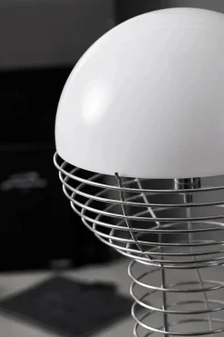 Wire Gulvlampe, orange af Verner Panton