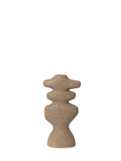 Yara Candle Holder Large, dark sand fra Ferm Living