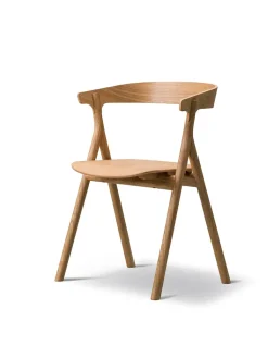 Yksi Spisebordsstol, lakeret eg fra Fredericia Furniture