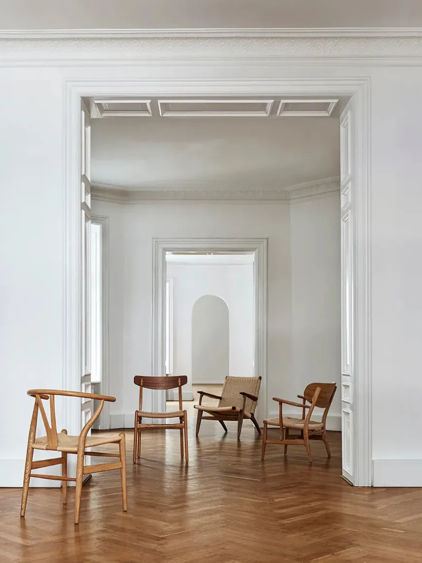 Y-stol CH24, Eg lak af Hans J. Wegner