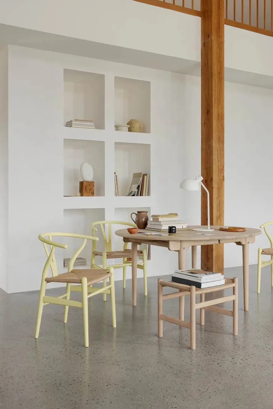 Y-stol CH24 Soft Barley af Hans J. Wegner