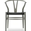 Y-stol CH24 Soft Clay med sort flet af Hans J. Wegner