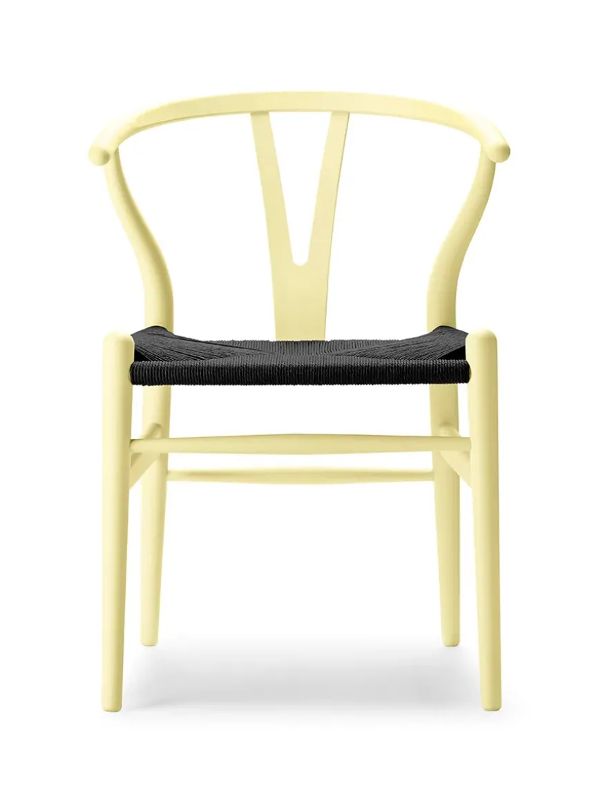 Y-stol CH24 Soft Hollyhock med sort flet af Hans J. Wegner