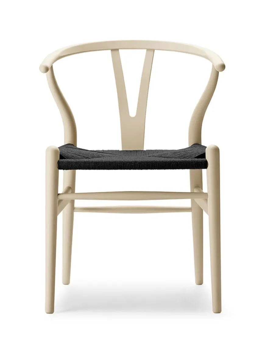 Y-stol CH24 Soft Hollyhock med sort flet af Hans J. Wegner