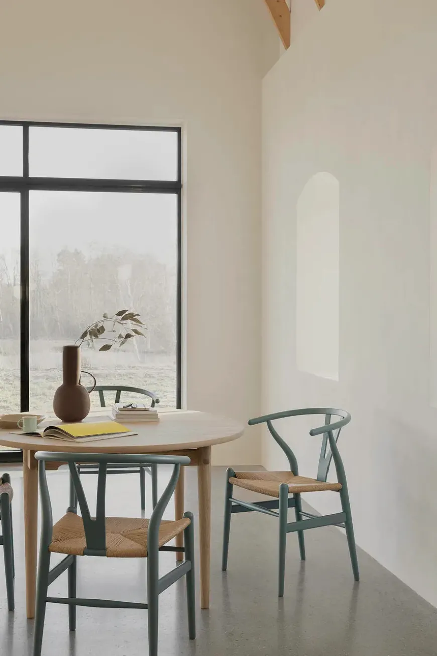 Y-stol CH24 Soft Natural White af Hans J. Wegner